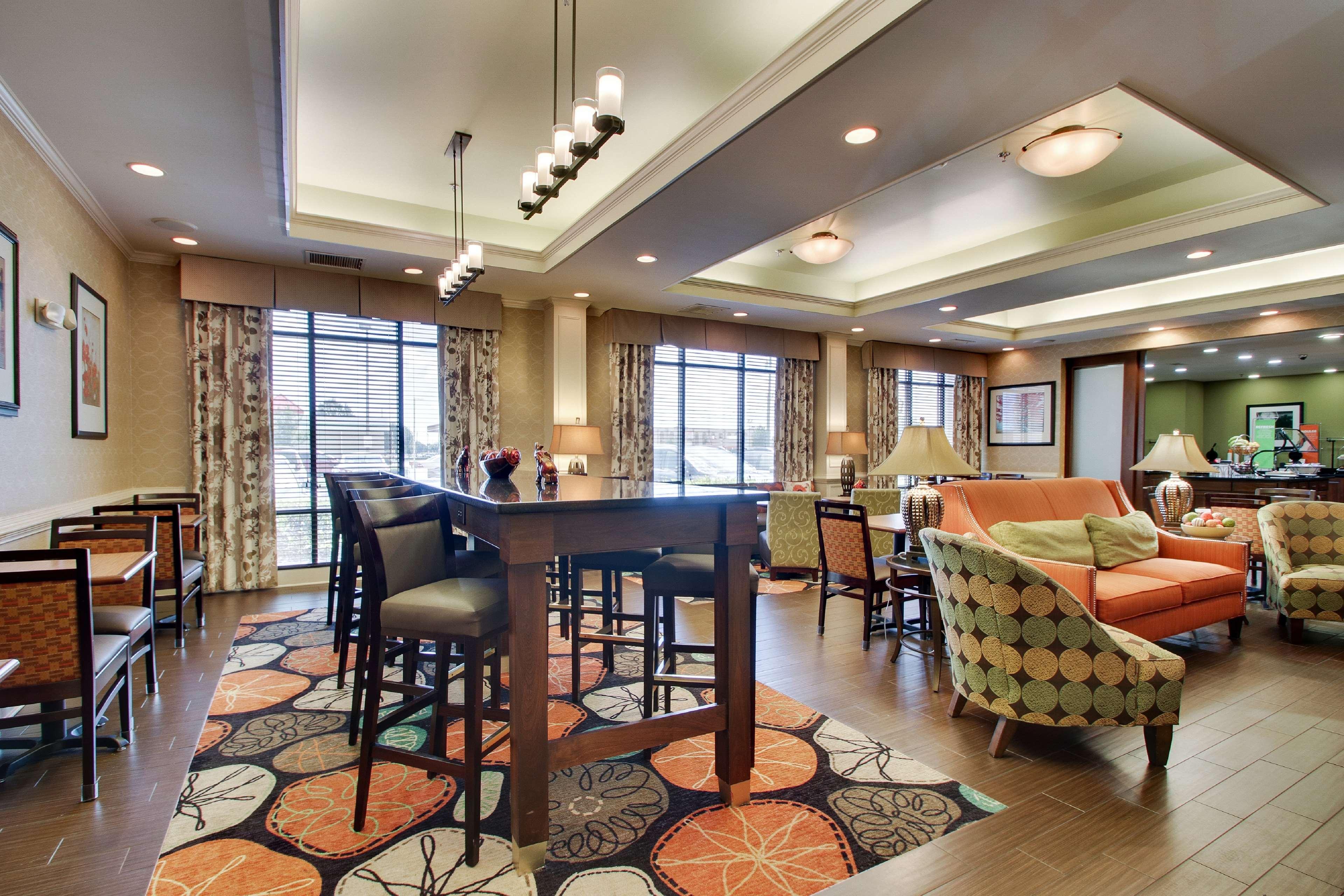 Hampton Inn Warner Robins Exterior photo